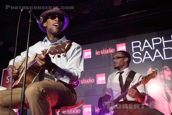RAPHAEL SAADIQ - 2009-07-08 - PARIS - Studio SFR - 